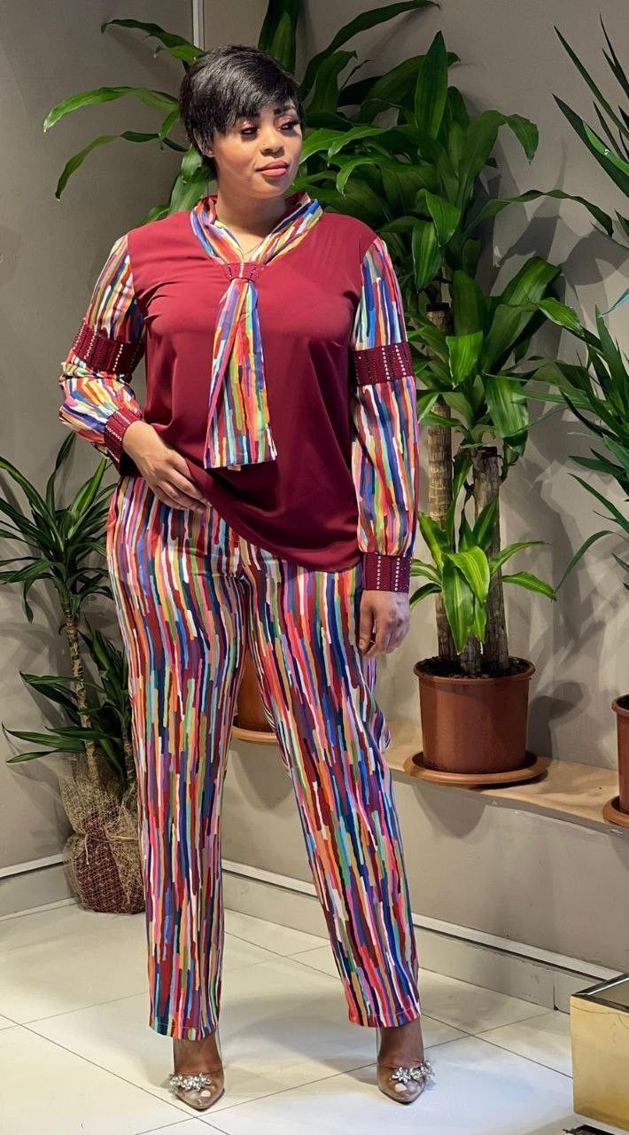 Latest English Trousers and Tops for Ladies 