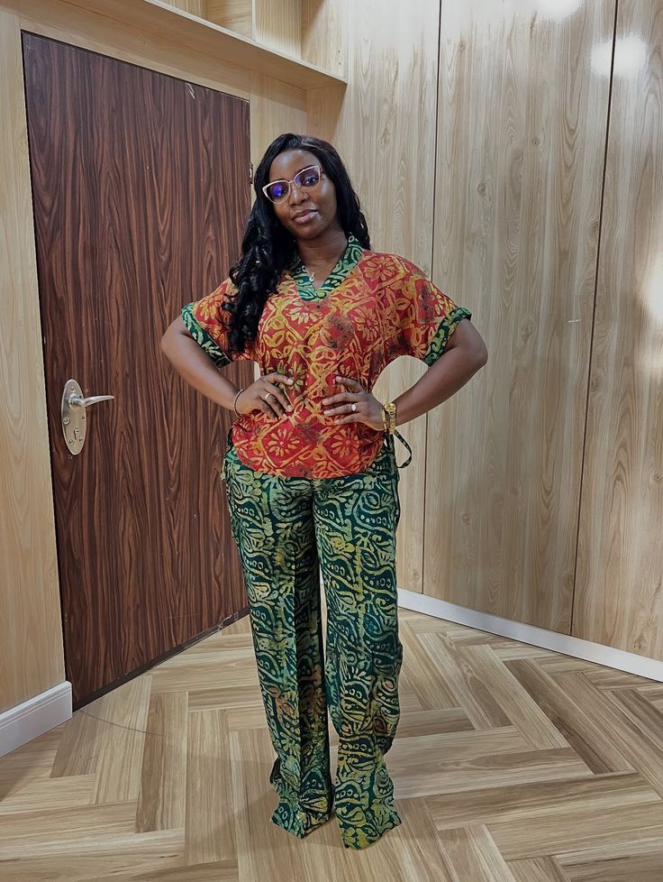 Latest English Trousers and Tops for Ladies 