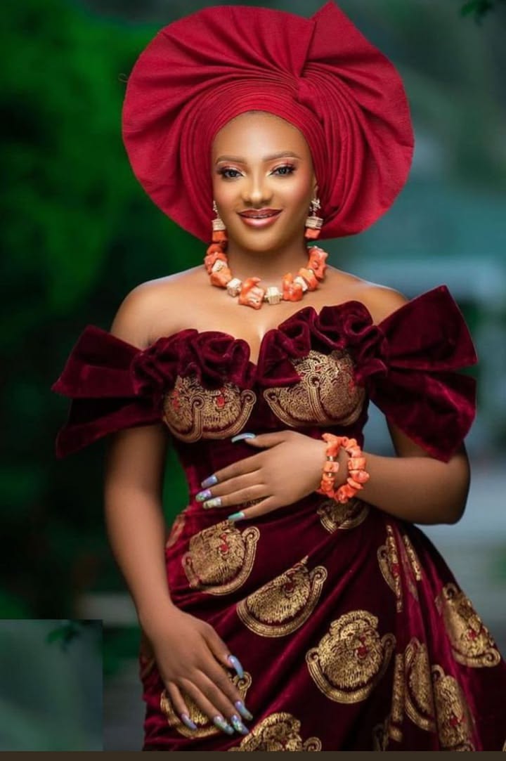 Traditional Blouse Styles 