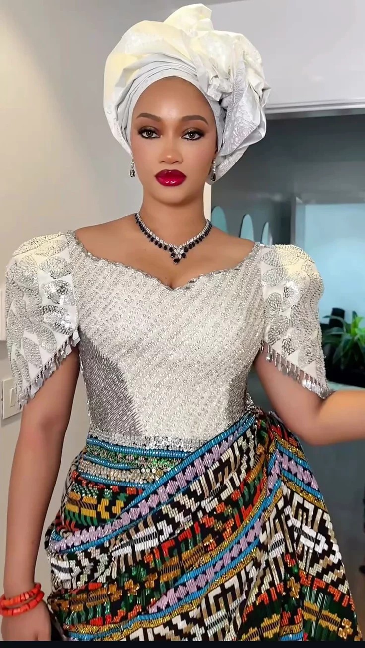 Beautiful Lace Blouse Styles 