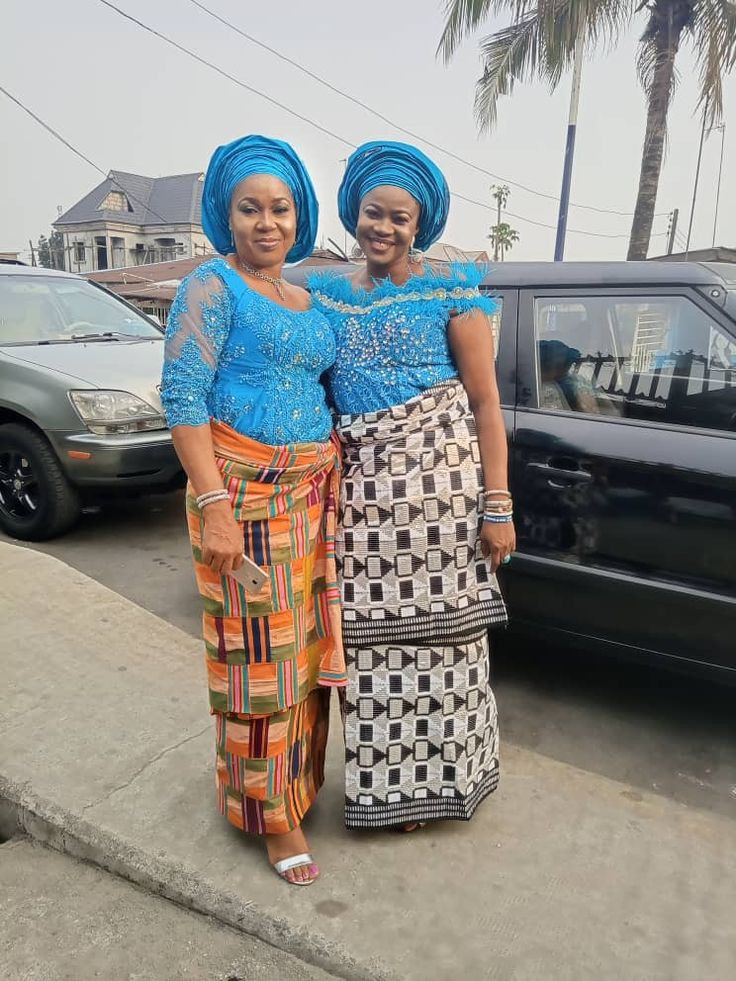 Beautiful Lace Blouse Styles 