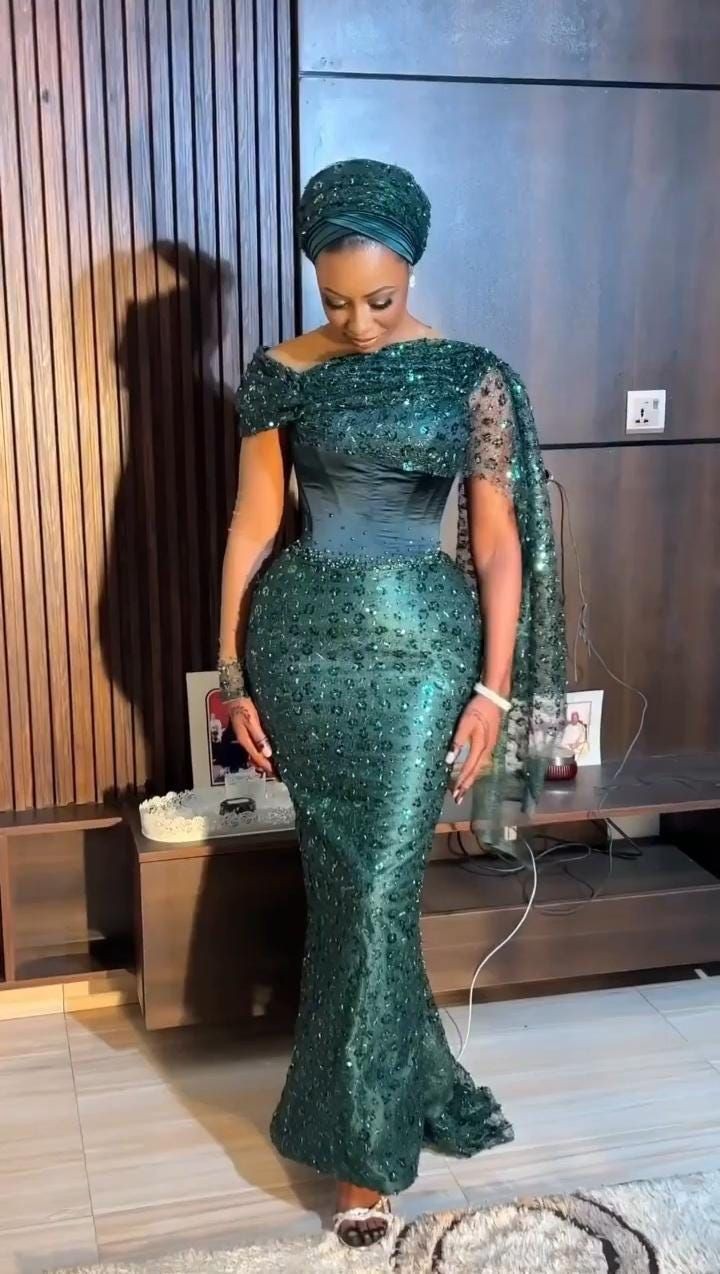3-yard Lace Long Gown Styles