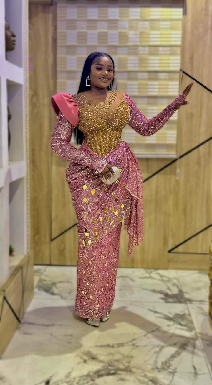 Latest Lace Styles for Ladies in Nigeria 
