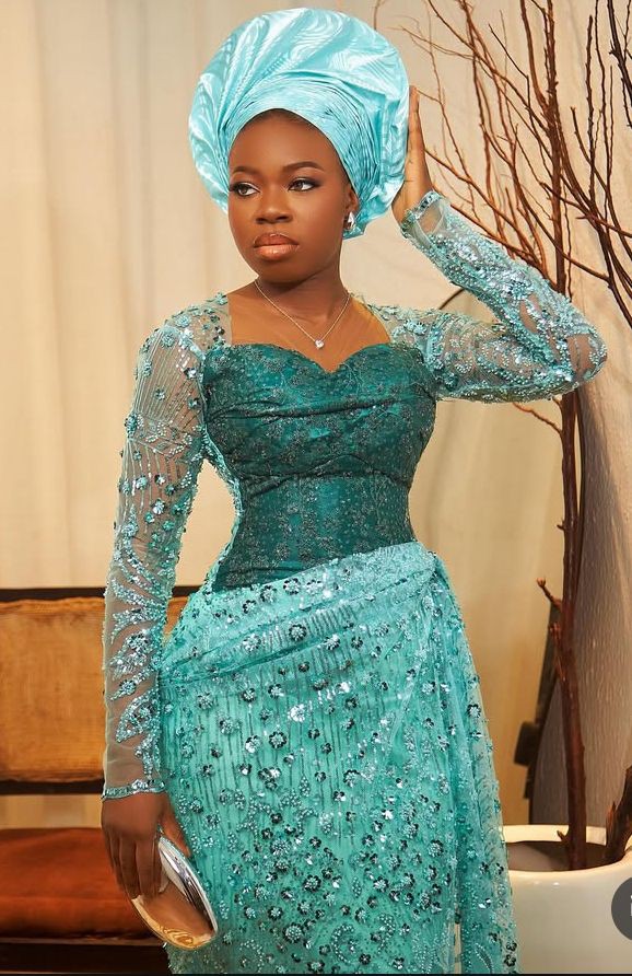 Other Sweet Lace Gown Ideas for Mothers