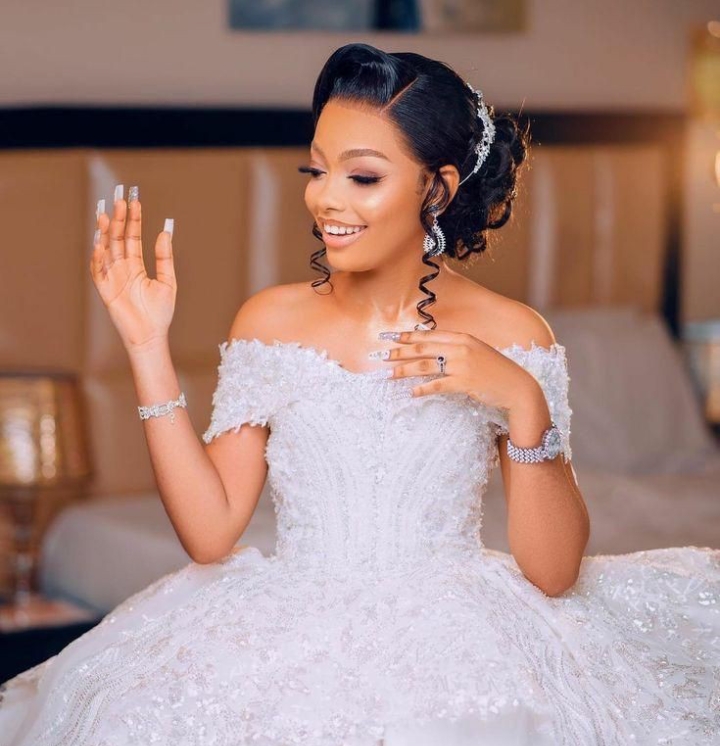 Latest Bridal Hairstyles in Nigeria
