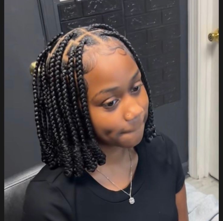 Short Simple Hairstyles with Attachment