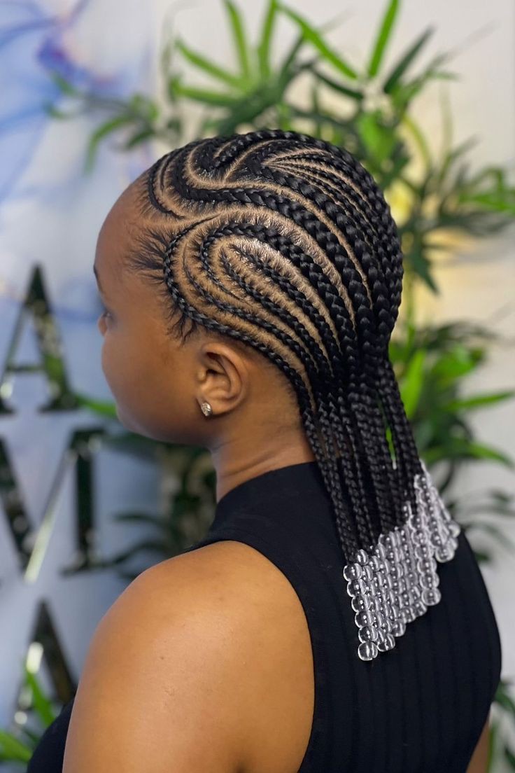 Other Cool Short Simple Hairstyles with Attachment