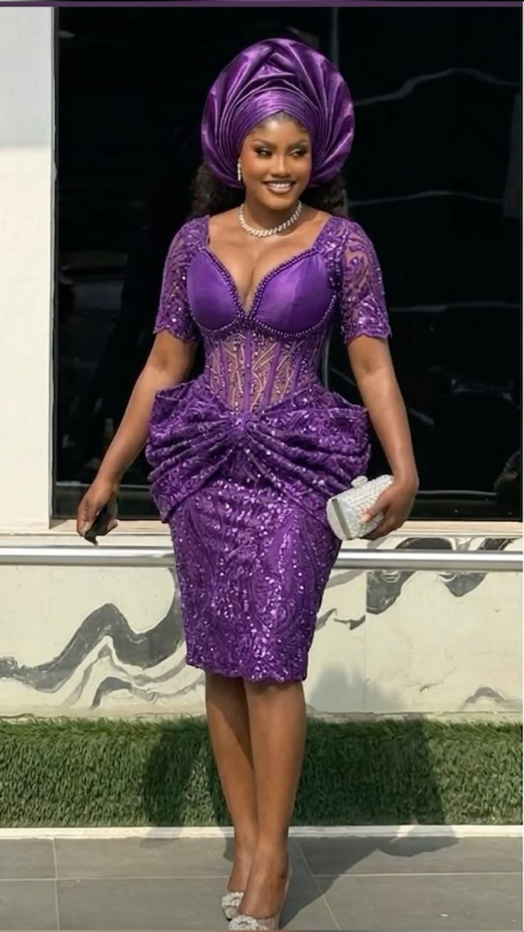 Short Lace Gown Styles for Ladies