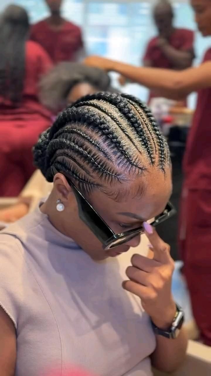 Gorgeous Short All Back Hairstyle with Attachment