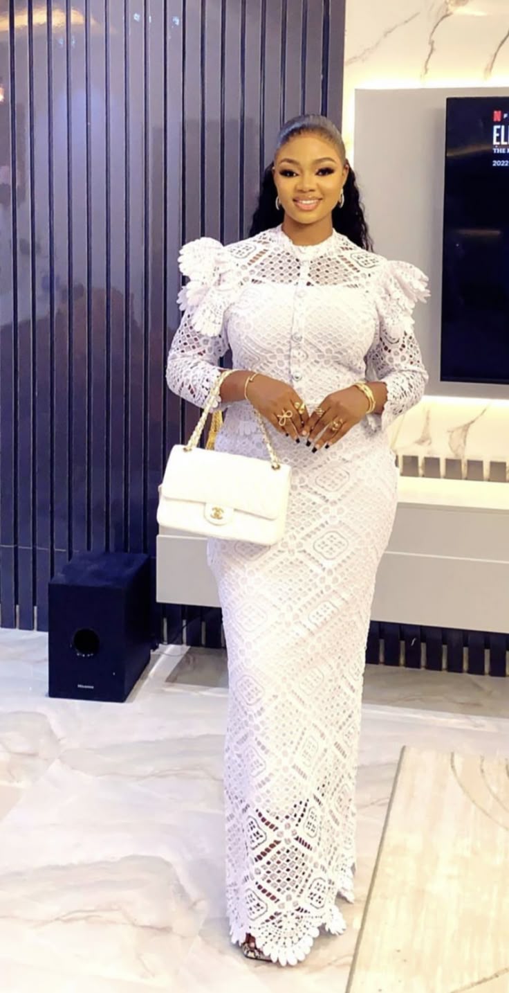 White Lace Gown Styles