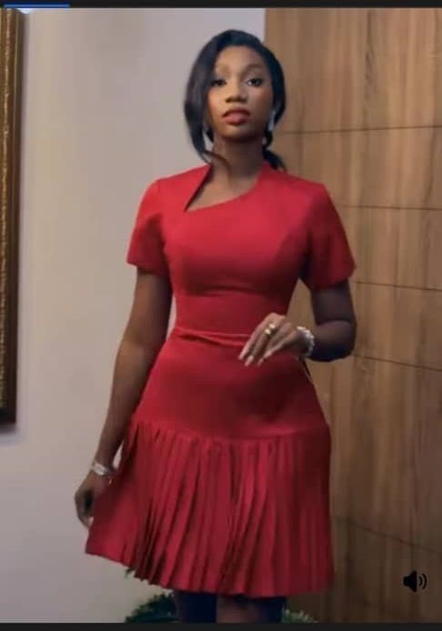 . Classy English Gown Styles