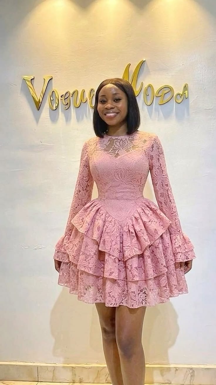 Simple Lace Gown Styles for Teenage Girls ​