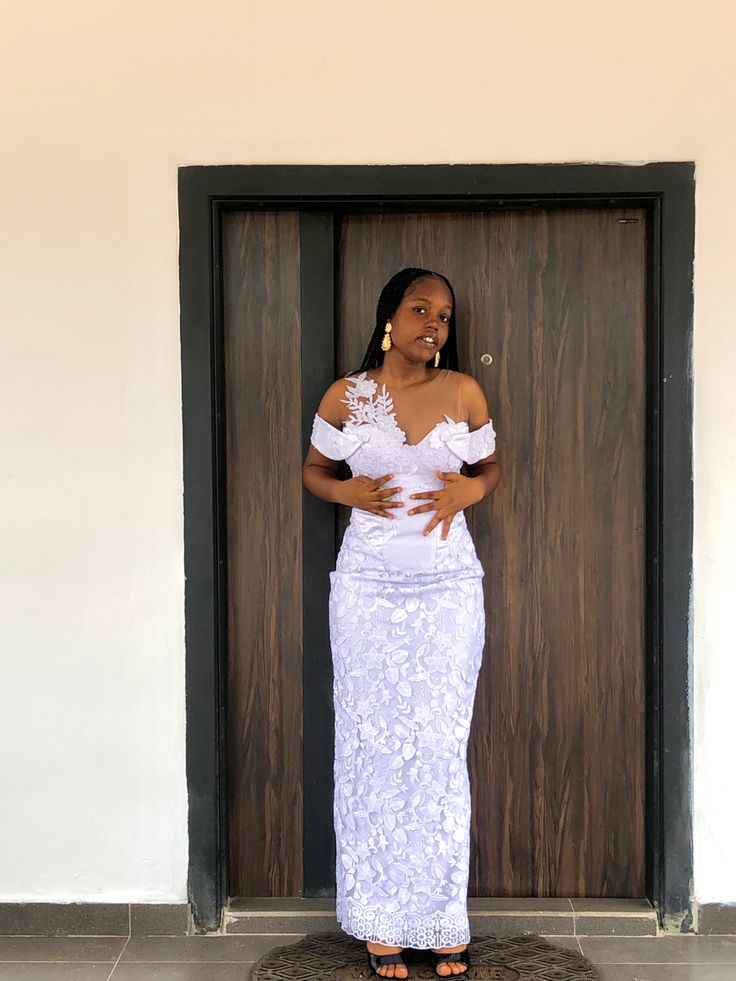 White Lace Gown Styles for Wedding