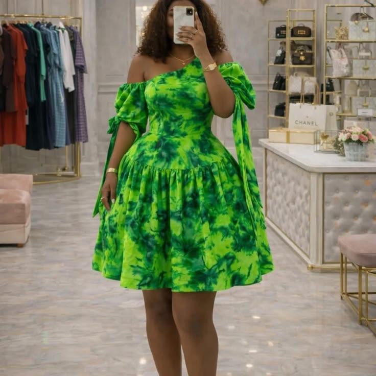Styles for Flower Material Short Gown
