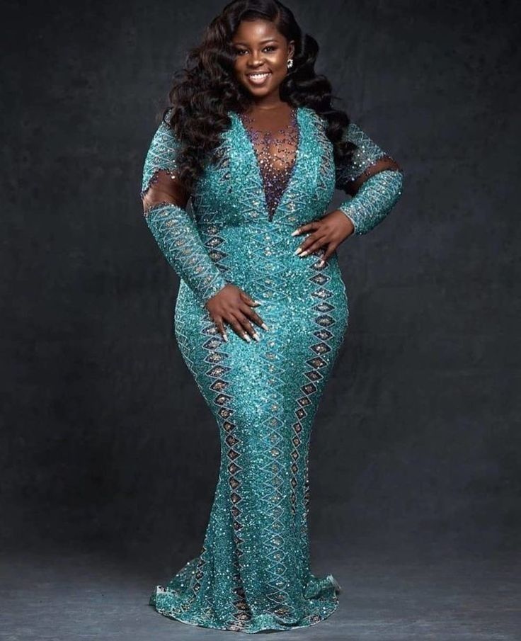 Simple Lace Styles for Plus Size Ladies