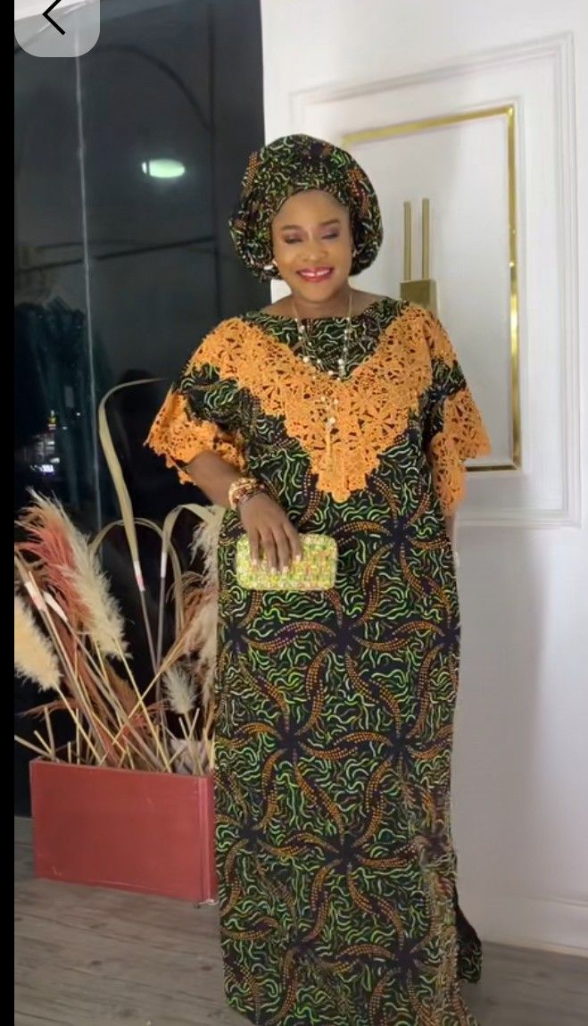Mature Lace Gown Styles with Material ​
