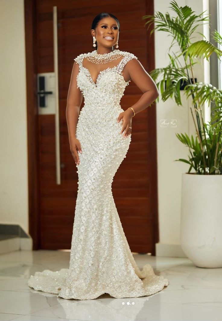 Suitable Bridal Lace Styles for White Wedding