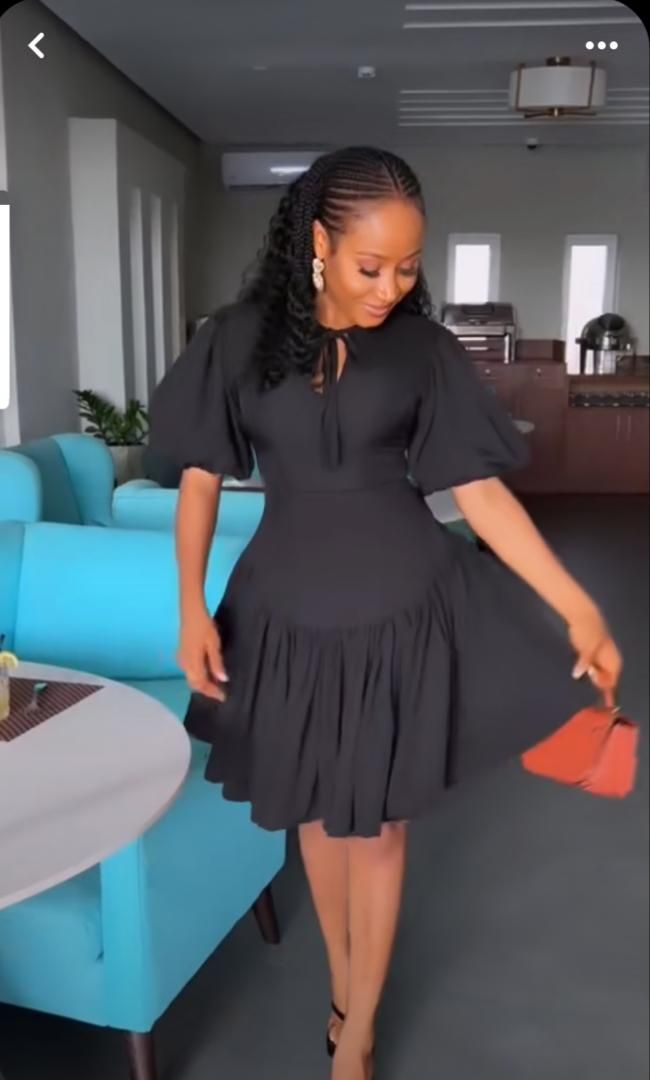 Short Classy English Gown Styles ​