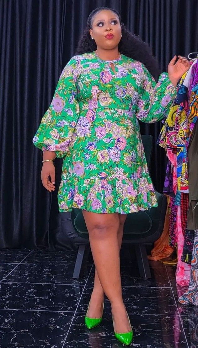 Styles for Flower Material Short Gown