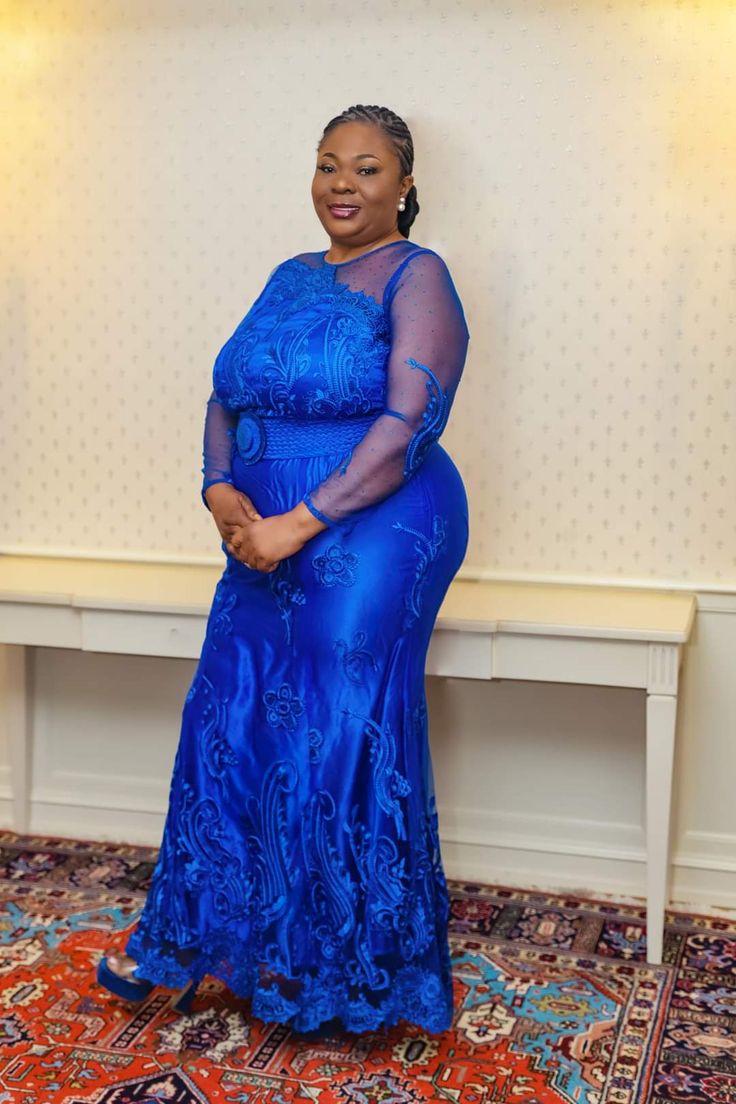 Latest Mature Lace Gown ​