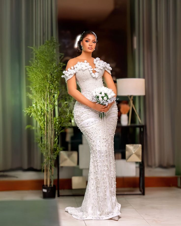 Trending White Lace Gown Styles ​