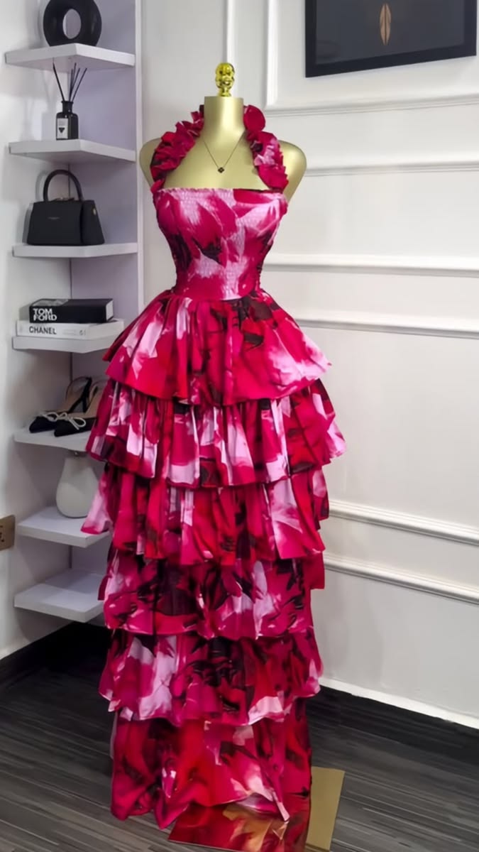 English Gown Styles for Teenage Girls