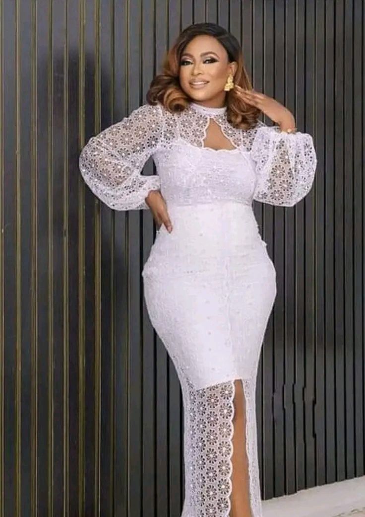 White Lace Gown Styles for Young Ladies