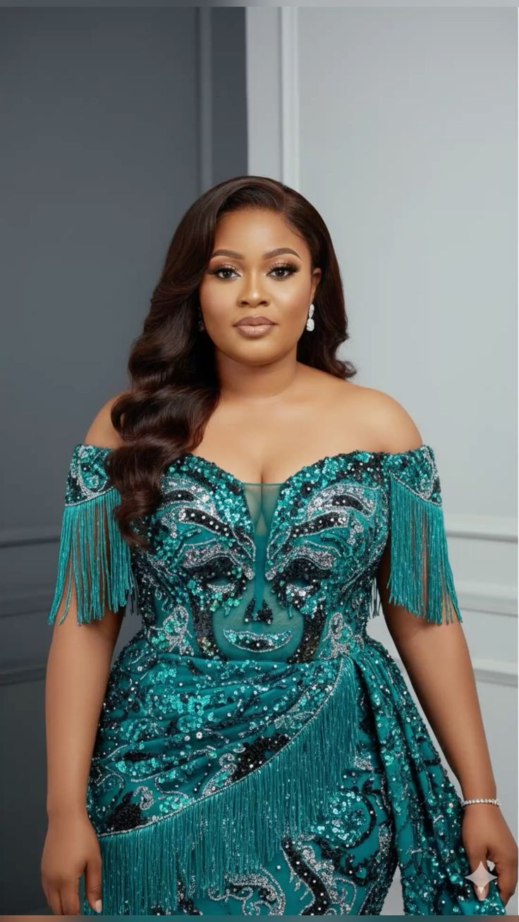 Off -Shoulder Lace Ideas for Fat Women ​