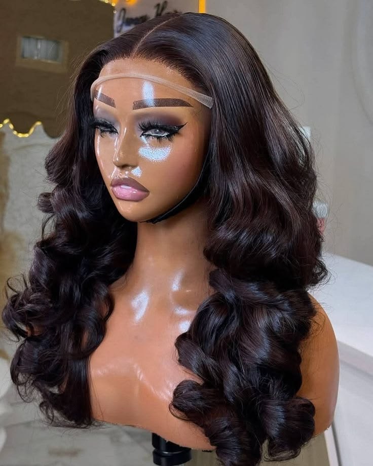 Simple Frontal Wig Styles ​