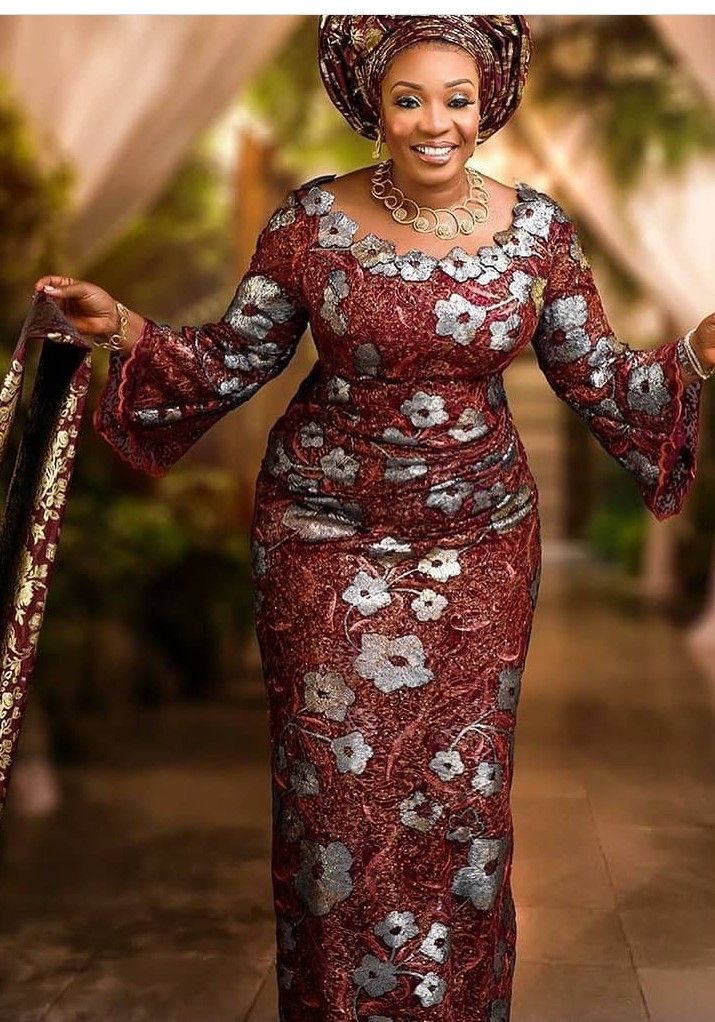 Other Gorgeous Blouse and Iro Ideas ​