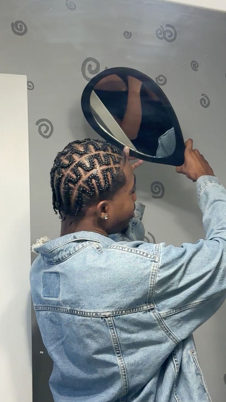 Zigzag Weaving with Natural Hair ​