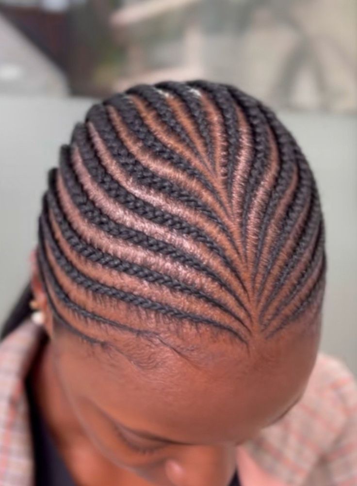 Natural Hair Weaving Styles for Ladies