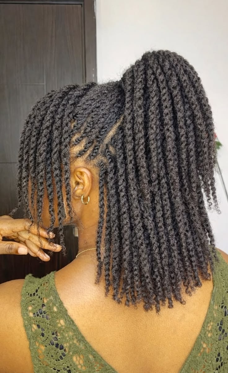 Hair Styles Without Attachments for Ladies ​
