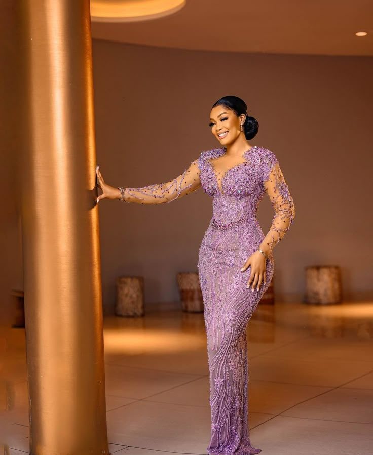 Latest Asoebi Lace Styles for Slim Ladies