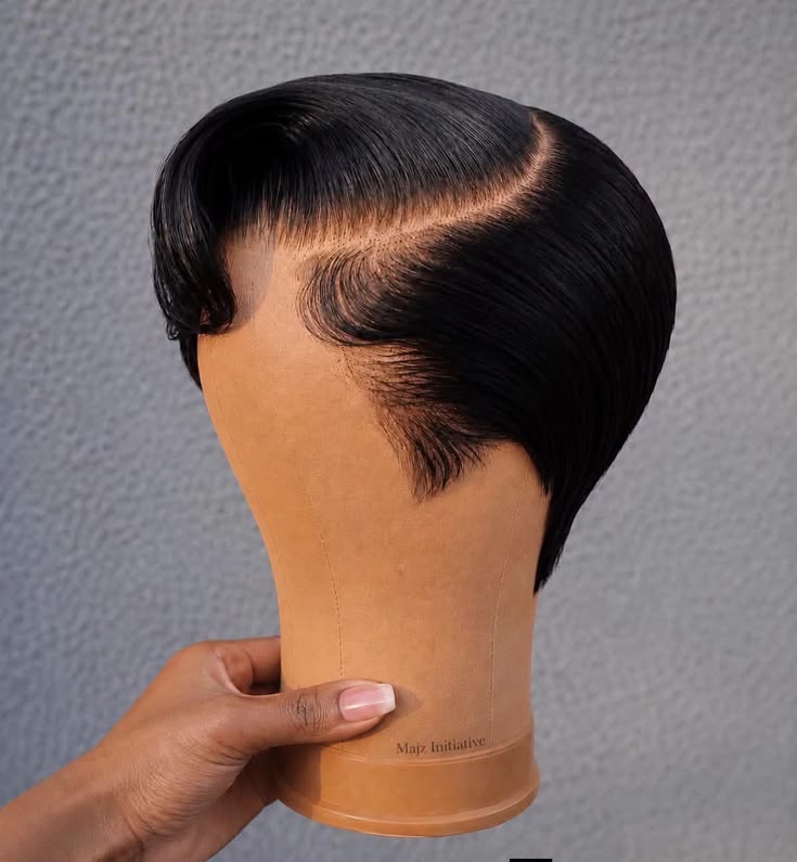 Short Frontal Wig Styles