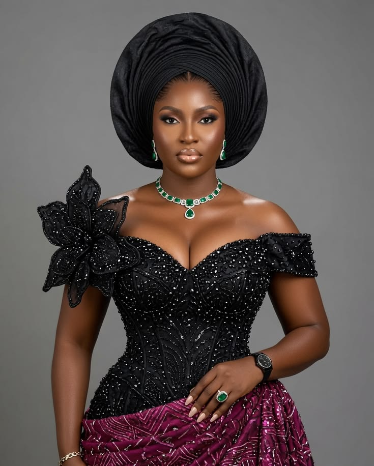 Off-Shoulder Asoebi Ideas with Lace 