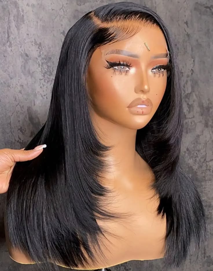 Simple Frontal Wig Styles ​