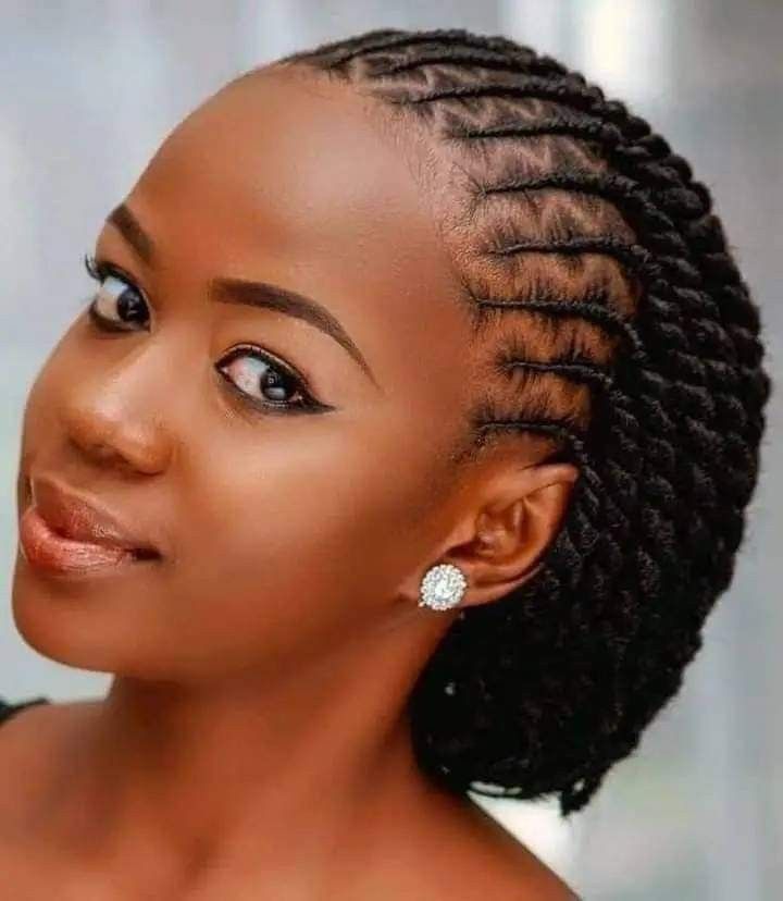 Hair Styles Without Attachments for Ladies ​