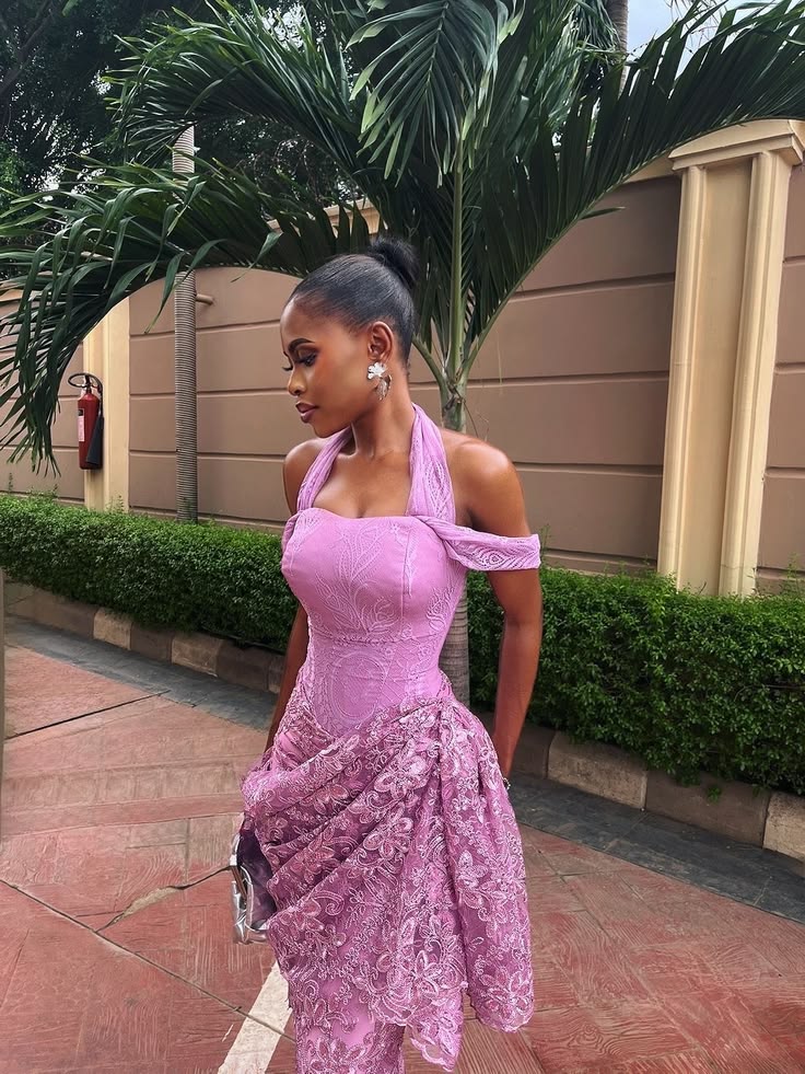 Asoebi Lace Styles for Slim Ladies 