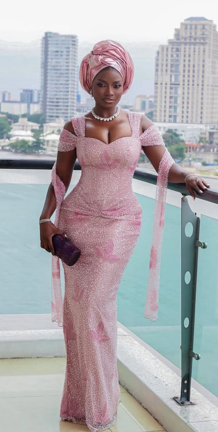 Simple Fine Asoebi Lace Ideas 