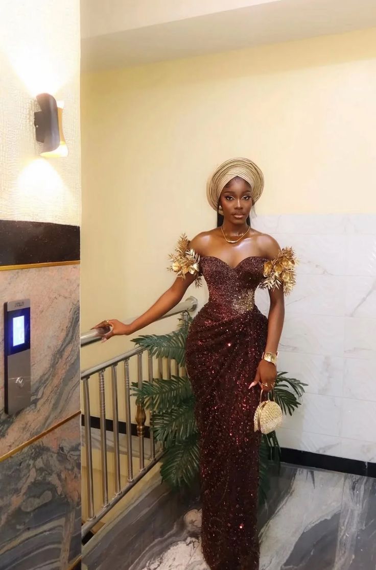 Other Cool Asoebi Lace Styles for Slim Girls 