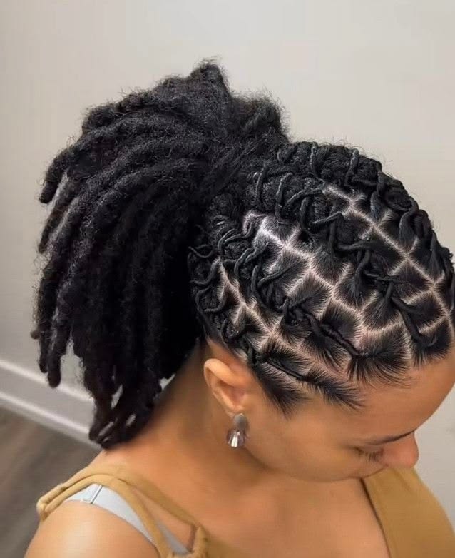 Simple Hairstyles Without Attachment ​